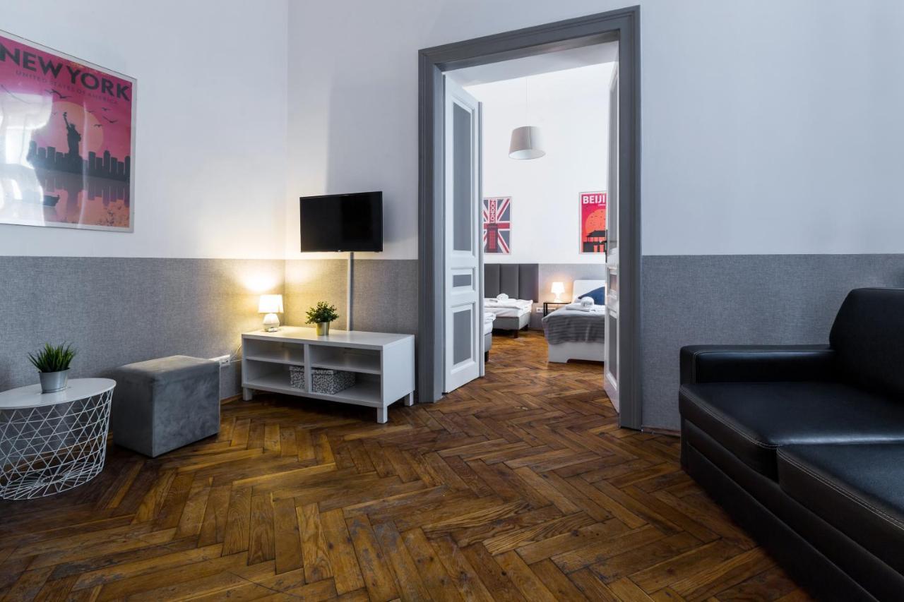 Wawel Cracow Old City Apartments - Friendhouse Apartments Krakau Buitenkant foto